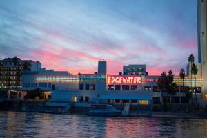 Edgewater Laughlin