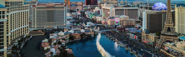 Stunning view of the Las Vegas Strip with the Bellagio Fountains.