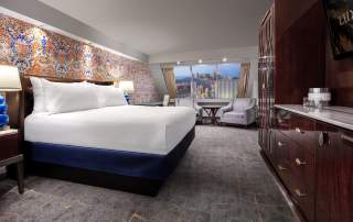 Luxor hotel room