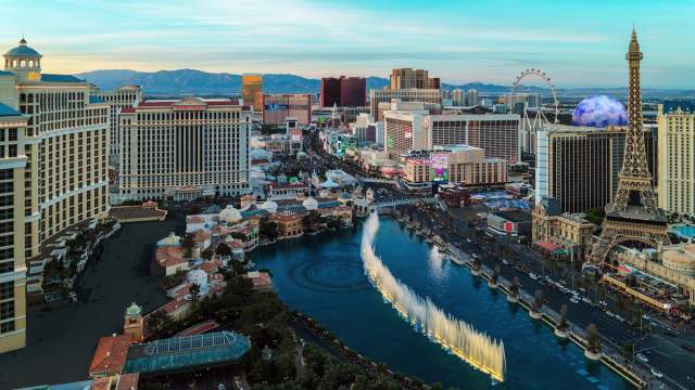 Stunning view of the Las Vegas Strip with the Bellagio Fountains.