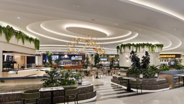 Overall view of the food court dining area at Promenade Fontainebleau Las Vegas. PHOTO CREDIT CONNIE ZHOU