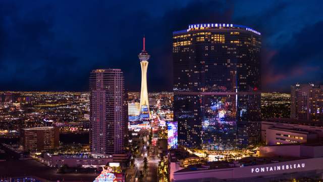 Aerial view of Fontainebleau Las Vegas at night.