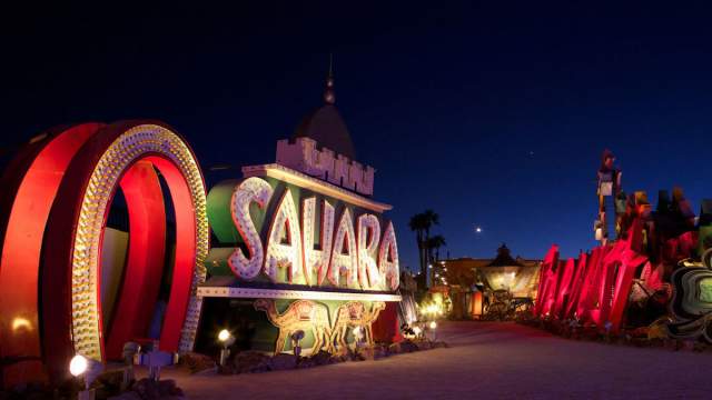 The Neon Museum (1200x800)
