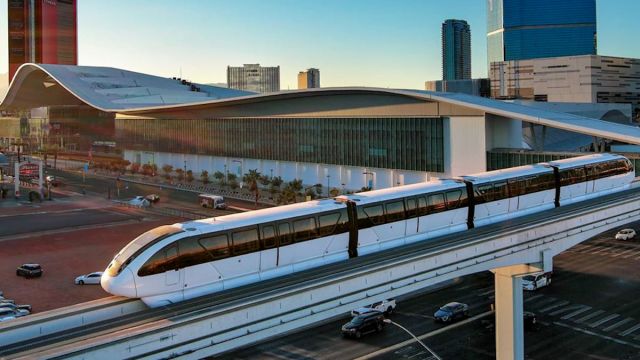 Las Vegas Monorail outside of the Las Vegas Convention Center.