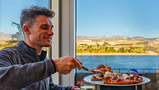 Pie Time: Where to Find Pizza along the Colorado River