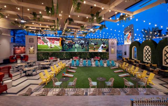 Take a seat at The George Sportsmen’s Lounge Patio inside of the beautiful Durango Casino & Resort.