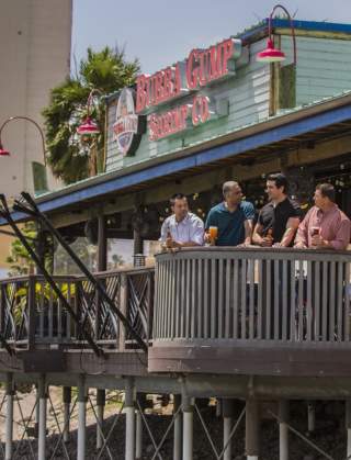 Explore Outdoor Dining in Laughlin