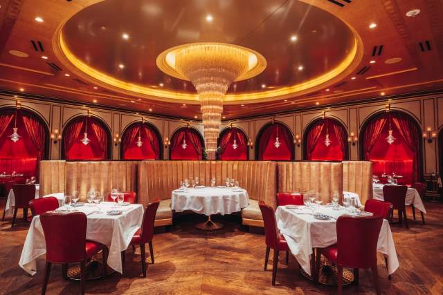 Carbone main dining room at Aria