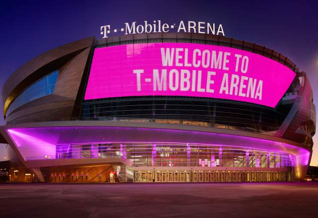 UFC 326: Holloway vs Oliveria