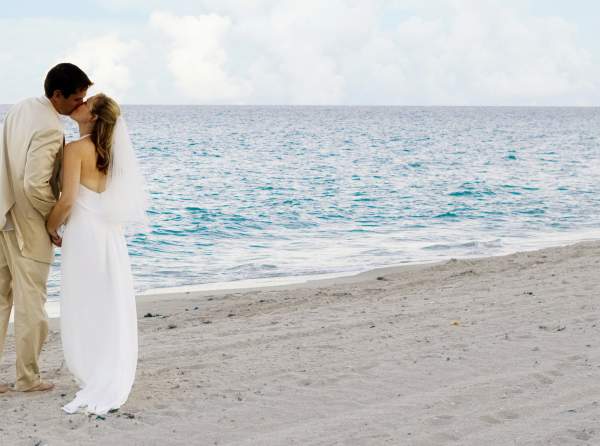 beach wedding