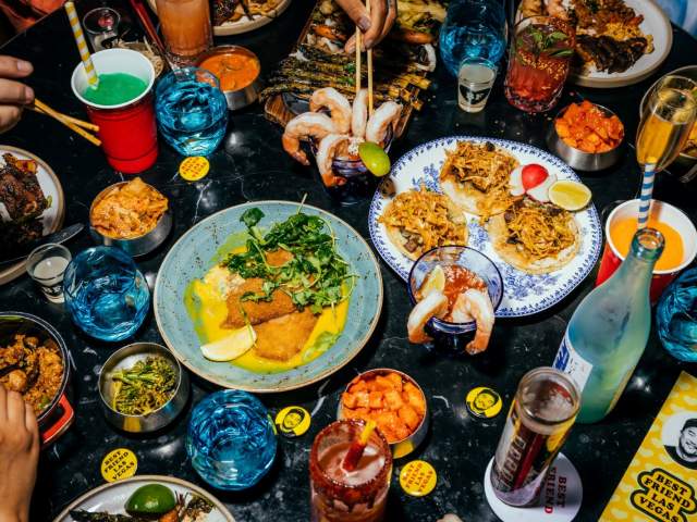 Best Friend - Tablescape