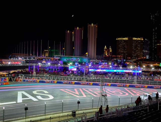 F1 track with "Las Vegas" on the track.