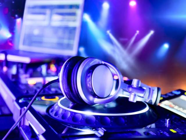 Latin Techno Night: Beatsync w/ Crrdr