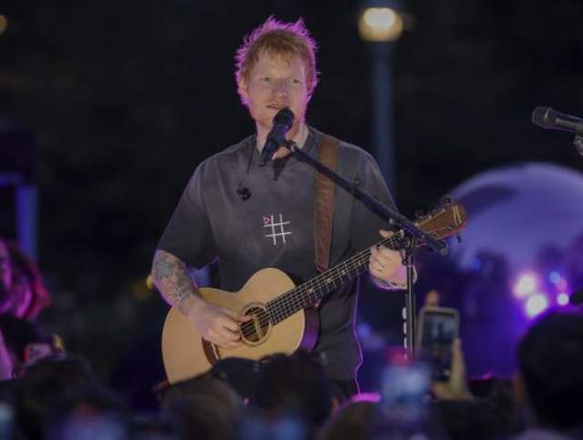 Ed Sheeran: LOOP Tour