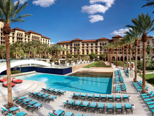 Summer Dreamin Package - Up to 30% off Room Rates plus $50 Resort Credit per Stay