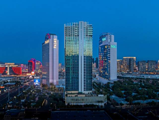 Up to 25% Off Rates + $50 Buffet Credit for the Stay