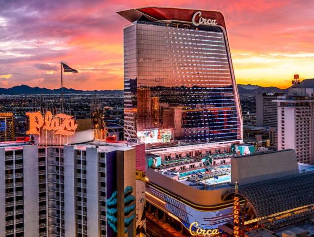 2-Night Stay, $100 Dining Credit, $100 Beverage Credit & Daybed at Stadium Swim