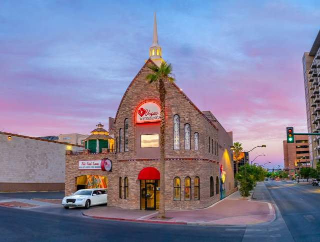 $100 off Dream Wedding Package