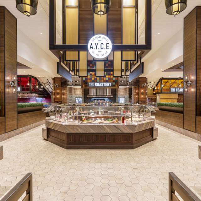 Las Vegas Hotels with Buffets You Can’t Miss