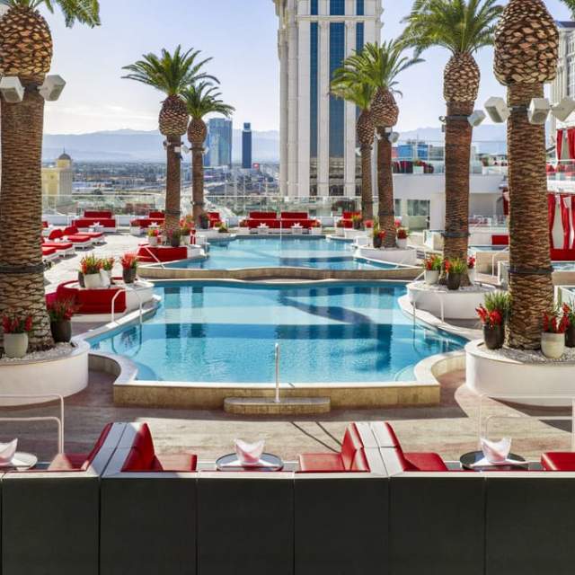 Can’t-Miss Pools in Las Vegas