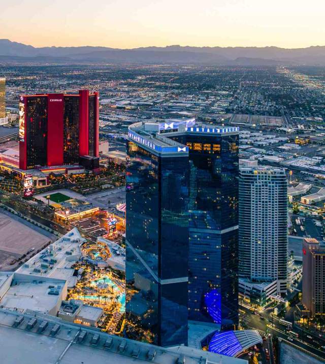 Fontainebleau Las Vegas aerial