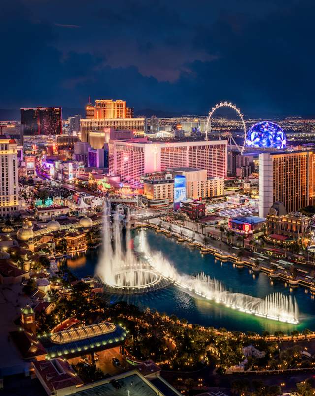 Take a look at this stunning view of the one and only Las Vegas strip.