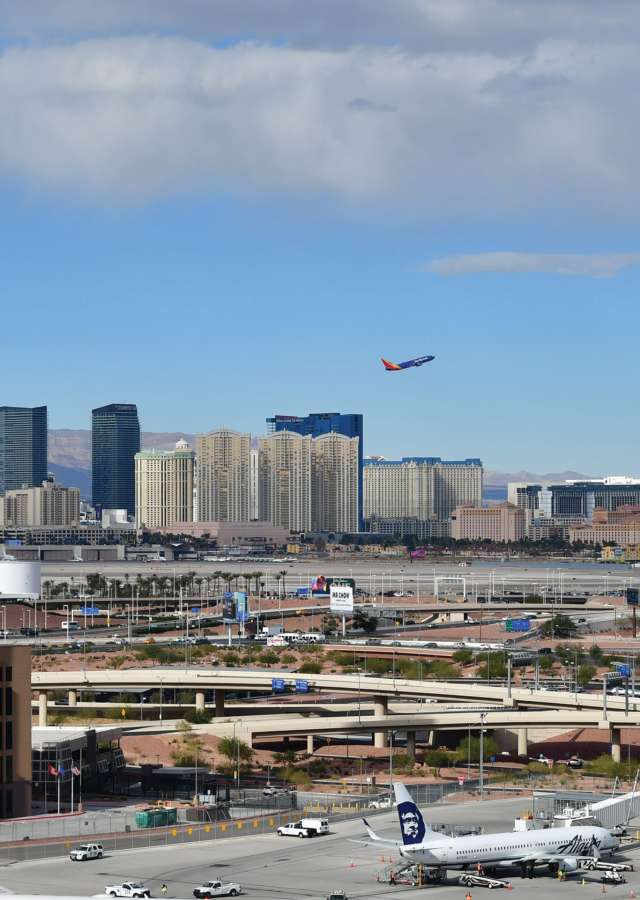 Shuttle to bally's from airport online