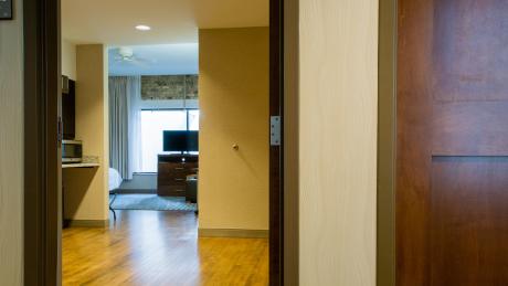 6 Accessible Hotels In Grand Rapids Find Details Features