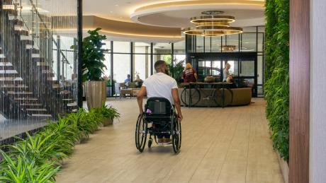 6 Accessible Hotels In Grand Rapids Find Details Features