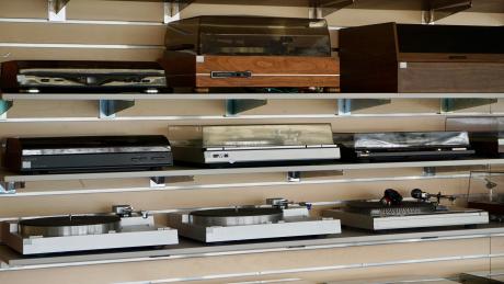 Music Stores In Grand Rapids That Sell Vinyl Records