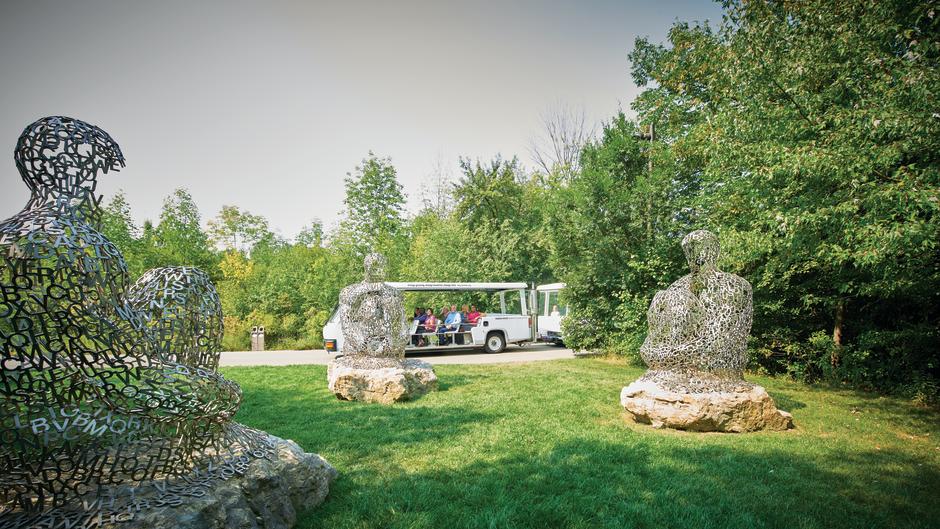 Tram tour at Frederik Meijer Gardens & Sculpture Park. Art: I, you, she or he… by Jaume Plensa