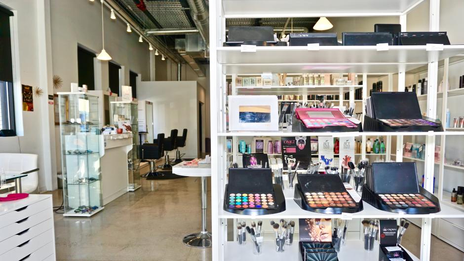 Makeup BLVD Products