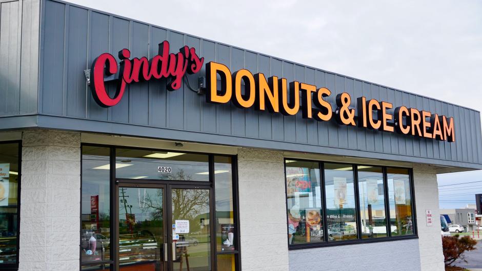 Exterior of Cindy's Donuts & Ice cream in Grand Rapids