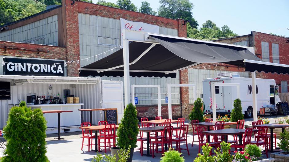 Stop by Street Eats GR on Fridays and Saturdays for mouth-watering food truck fare.
