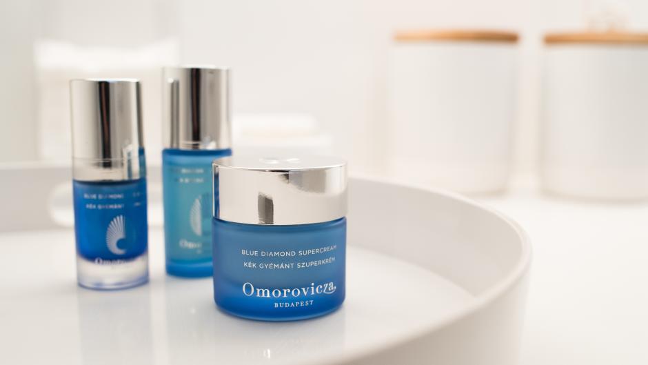 At LORDE Beauty, each product is carefully chosen through a rigorous vetting process to ensure the highest quality.