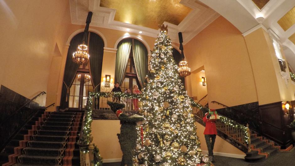 Amway Grand Hotel Holiday Lights