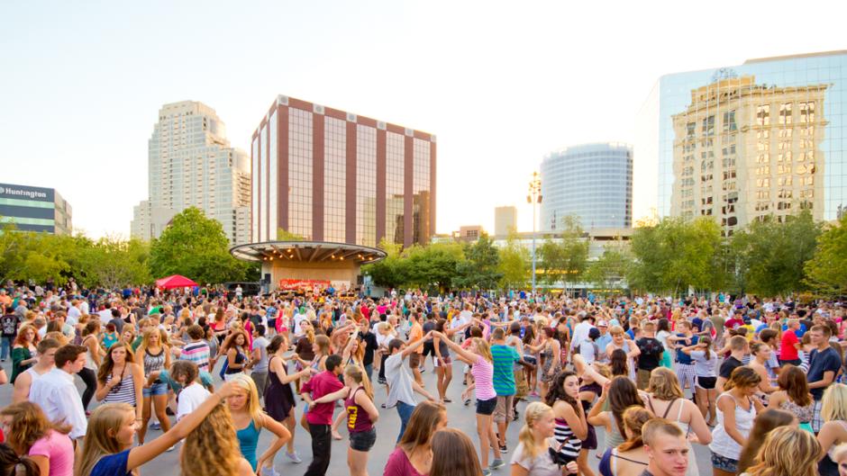 Swing dancing in downtown Grand Rapids