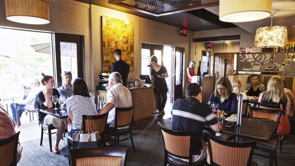Try Grove's award-winning cuisine for Sunday brunch, lunch, or dinner.