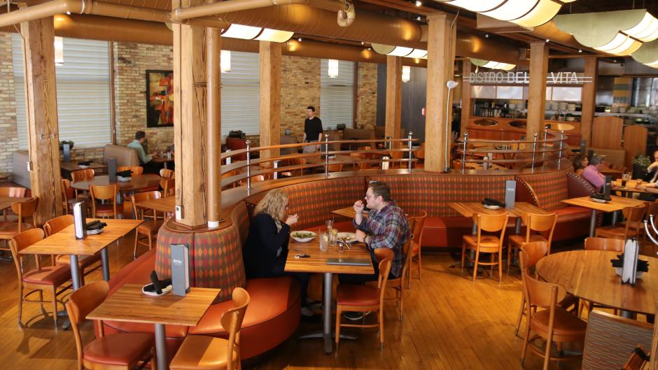 Centrally located in downtown Grand Rapids, Bistro Bella Vita is a great spot to visit for dining or drinks with a large group.