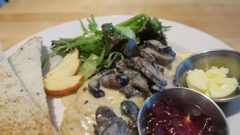 Terra GR mushroom omelette