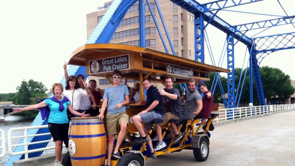 Great Lakes Pub Cruiser