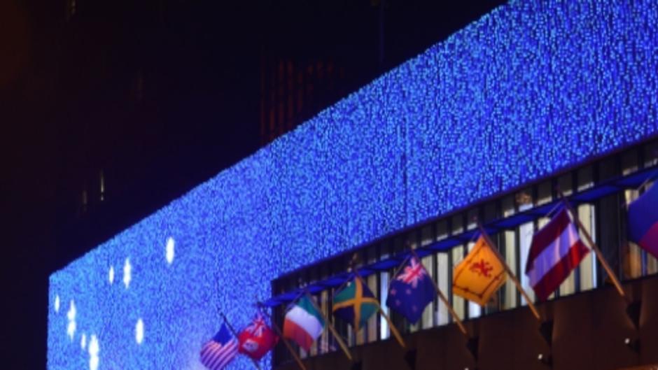 Amway Grand Plaza south entrance holiday lights downtown