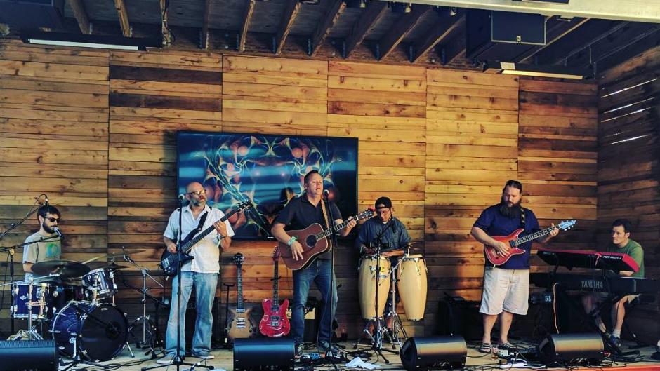 Knickerbocker Outdoor Stage