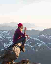 Utendørsaktiviteter i Norge: fjelltur i Lofoten