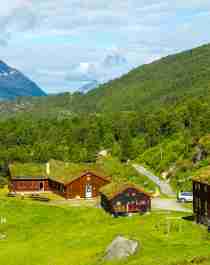 Innerdalshytta DNT cabin in Trollheimen in Trøndelag