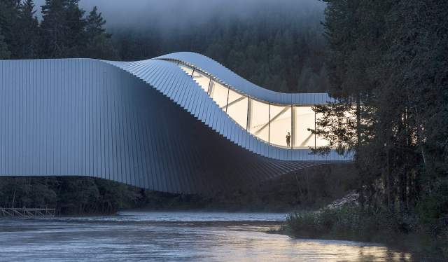 Bygningen The Twist på Kistefos Museum på Hadeland på Østlandet