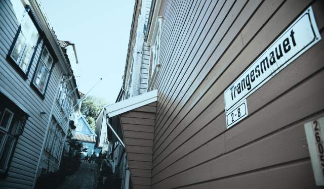 The narrow alley "Trangesmauet" in Bergen