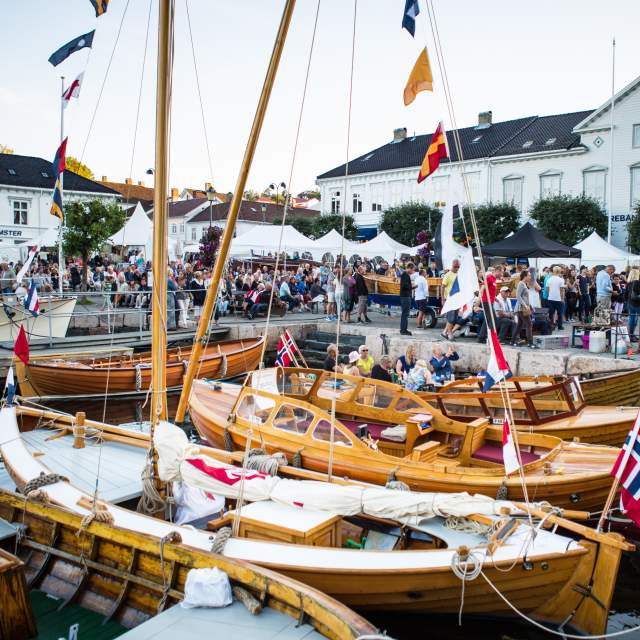 Risør | Wooden houses, Trebåtfestivalen, water sports