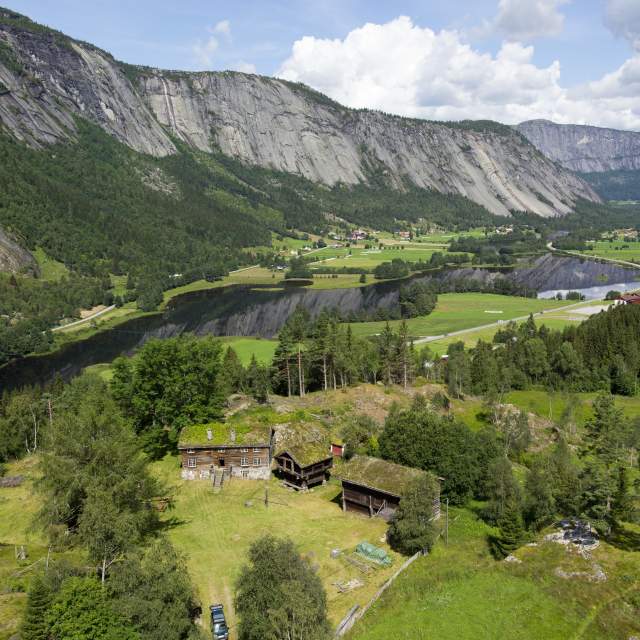Setesdal | Hovden, Evje, folketradisjoner og rafting