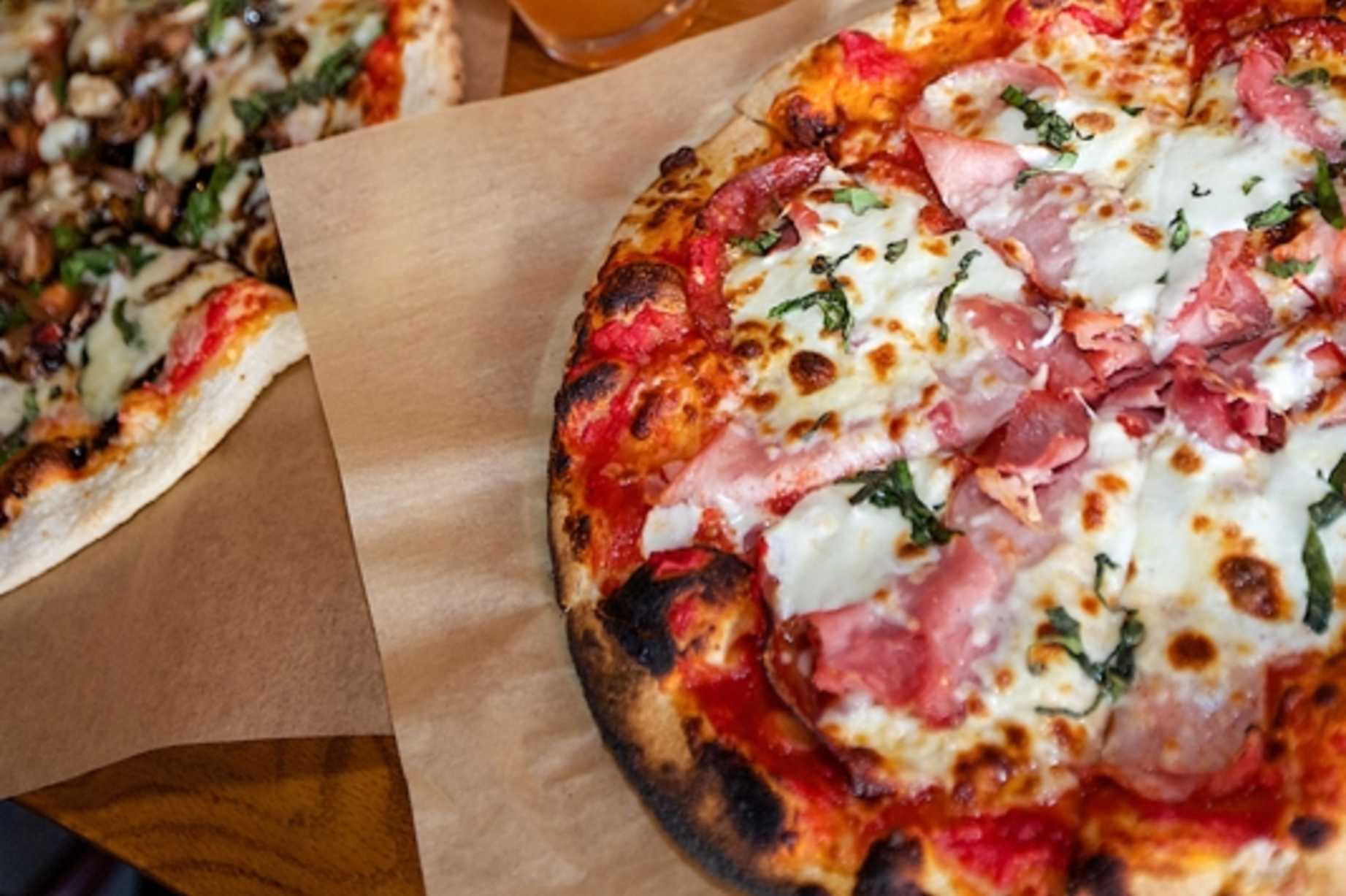 Top Places For Pizza In Grand Rapids Local Pizza Favorites